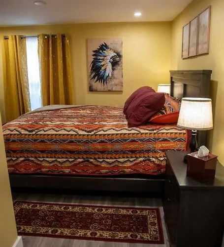 Holiday home Stockyards! Less Than 4 Minutes-sleeps 8-lee House Fort Worth